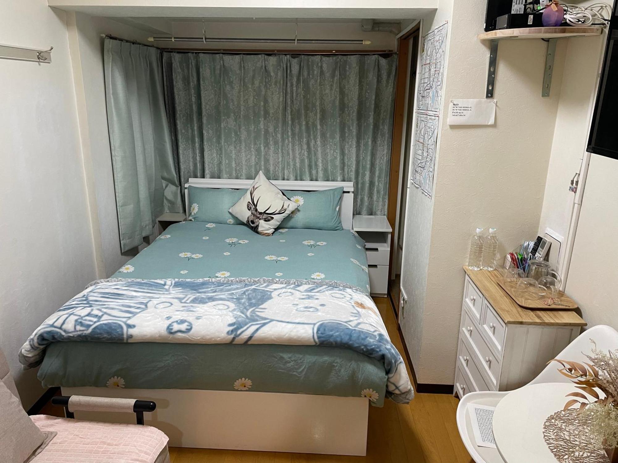 新宿安靜の家-A Quiet Home In Shinjuku - A 26 Square Meter Double Bed Room That Feels Like Home طوكيو المظهر الخارجي الصورة